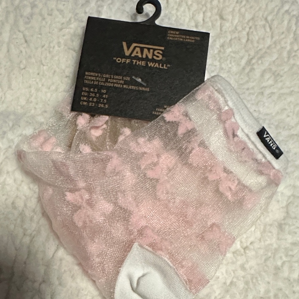 Vans - Picture 1 of 4